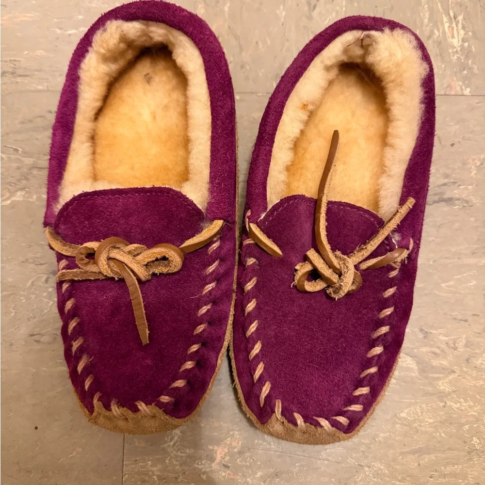 L.L. Bean Purple and Tan Kids' Wicked Good Slippers size 10